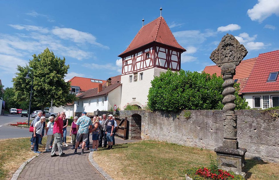 Stadtfuehrung_Alex Hagel_web.jpg