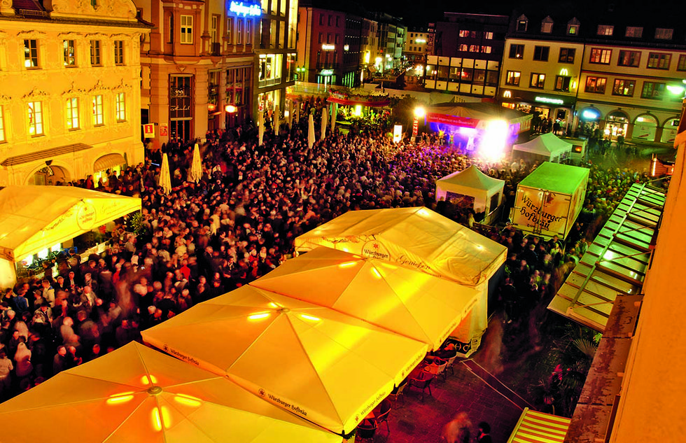 Stadtfest_luft_c_FRIZZ Würzburg_web.jpg