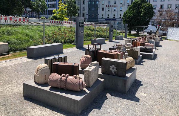 DenkOrt Hauptbahnhof_c_DenkOrt Deportationen M.Stolz_web.jpg