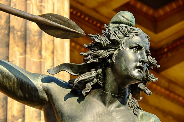 Statue Amazonen Krieger Kriegerin Stock